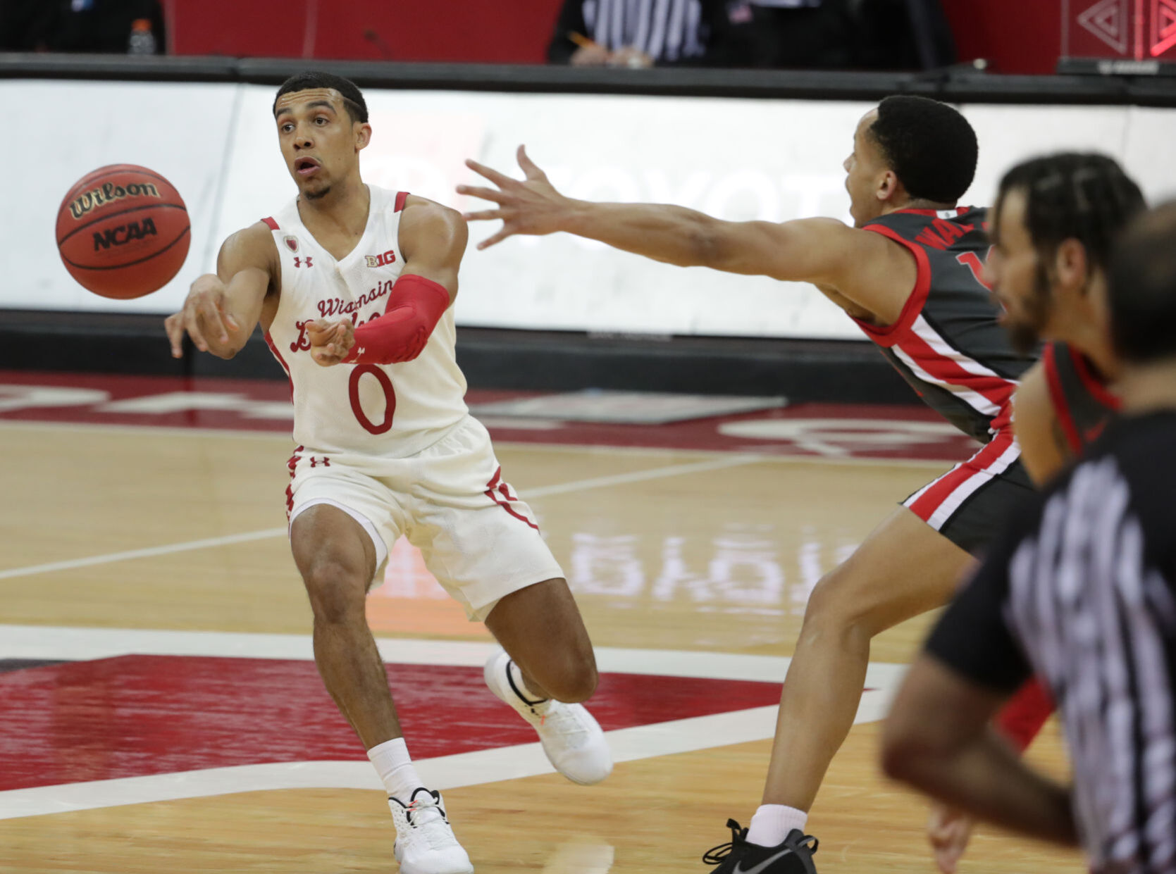 OSU 74, UW 62